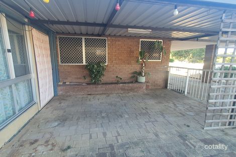 Property photo of 23 Kirkland Way Parmelia WA 6167