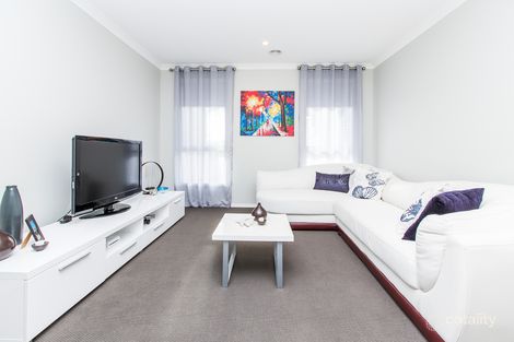 Property photo of 24 Pooginook Place Bourkelands NSW 2650