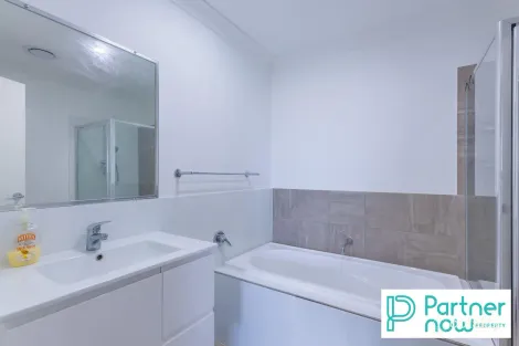 Property photo of 2/12 Bellas Way North Tamworth NSW 2340