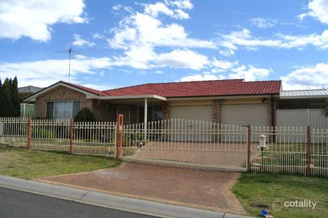 6 Slessor Rd, Casula, NSW 2170