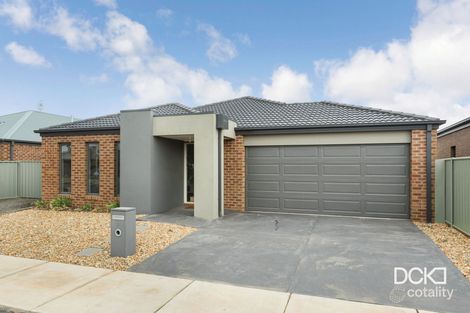 Property photo of 17 Cloverfields Crescent Epsom VIC 3551