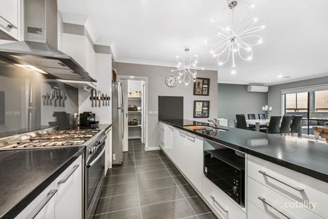 Property photo of 17 Grattan Way Pakenham VIC 3810