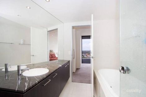 Property photo of 1703/4 Wahroonga Place Surfers Paradise QLD 4217