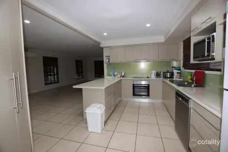 Property photo of 5/68 Moody Street Emerald QLD 4720