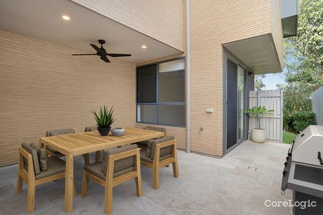Property photo of 31 Fairbank Drive Gledswood Hills NSW 2557