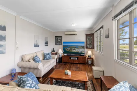 Property photo of 70 Coombe Avenue Hope Island QLD 4212