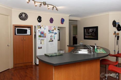 Property photo of 5 Mandarin Grove Werribee VIC 3030