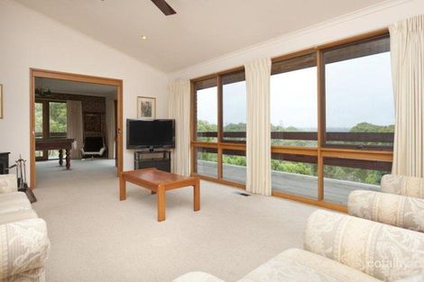 Property photo of 5 Amersham Drive Warrandyte VIC 3113