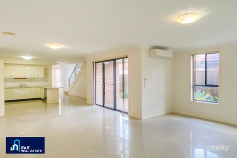 Property photo of 52 Binalong Road Old Toongabbie NSW 2146