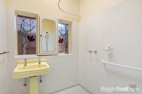 Property photo of 303 Lawrence Road Mount Waverley VIC 3149