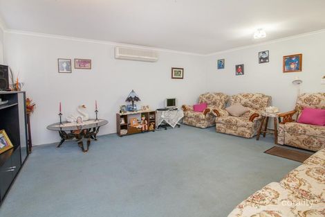 Property photo of 17 Bernadette Crescent Rosewood QLD 4340