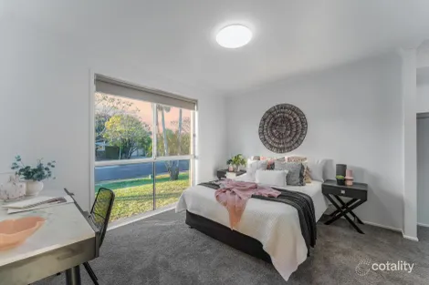 Property photo of 40 Federation Drive Hillcrest QLD 4118
