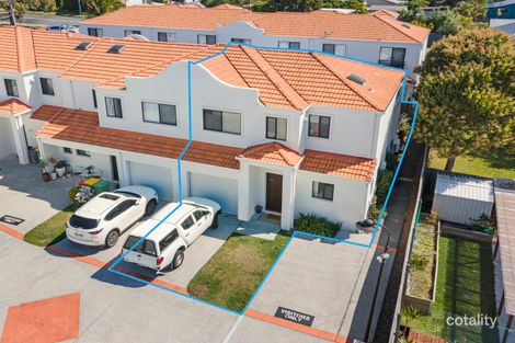 8/77 Bamboo Ave, Benowa, QLD 4217