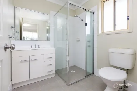 Property photo of 37 Diamond Circuit Rutherford NSW 2320