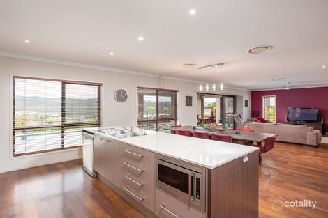 Property photo of 7 Wunburra Circle Pacific Pines QLD 4211