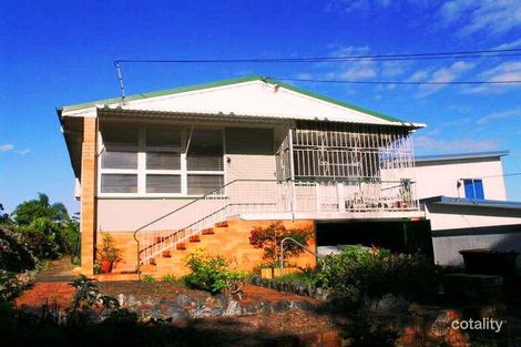 Property photo of 11 Castle Hill Street Holland Park West QLD 4121