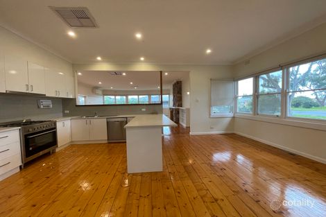 Property photo of 8 Coppards Road Newcomb VIC 3219
