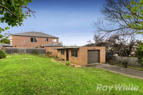 Property photo of 3 Adrienne Crescent Mount Waverley VIC 3149