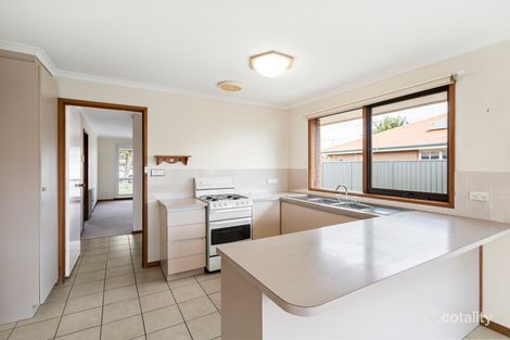Property photo of 11 Settler Court Werribee VIC 3030