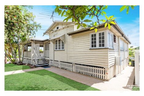 Property photo of 1 Lennox Street The Range QLD 4700