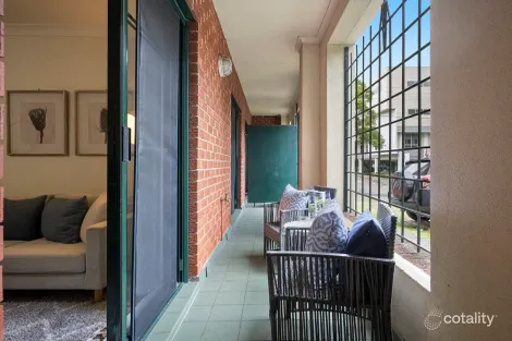 Property photo of 13/7-17 Sinclair Street Wollstonecraft NSW 2065