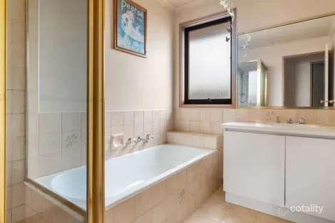 Property photo of 112 Southgateway Langwarrin VIC 3910