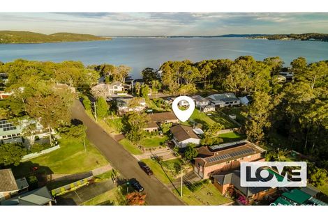 Property photo of 3 Roy Avenue Bolton Point NSW 2283