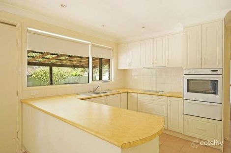 Property photo of 4 Valda Place Ingleburn NSW 2565