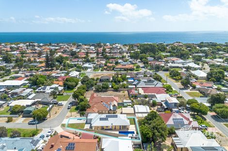 Property photo of 14A Bates Way Warnbro WA 6169