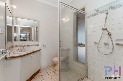 Property photo of 20 Saxby Drive Strathfieldsaye VIC 3551