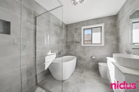 Property photo of 1 Crown Street Austral NSW 2179