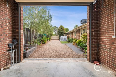 Property photo of 13 Conron Grove Doreen VIC 3754