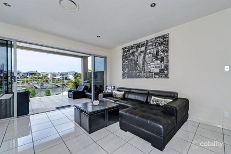 Property photo of 26 Quayside Drive Helensvale QLD 4212