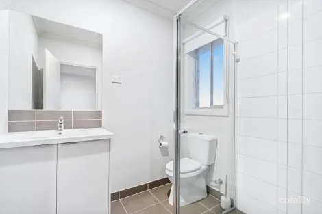 Property photo of 18 Driftwood Street Aintree VIC 3336