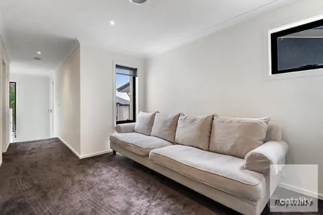 Property photo of 29 Greenwich Crescent Bundoora VIC 3083