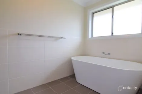 Property photo of 1 Basalt Way Kelso NSW 2795