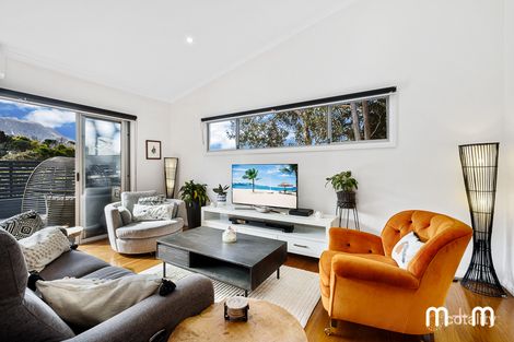 Property photo of 2/52B Pass Avenue Thirroul NSW 2515