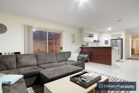 Property photo of 4 Chong Court Berwick VIC 3806