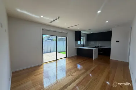 4/11 Eumarella St, Tullamarine, VIC 3043