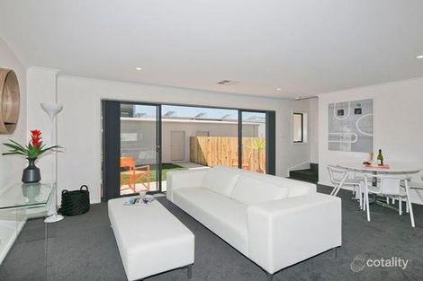 Property photo of 30 Taggart Terrace Coombs ACT 2611