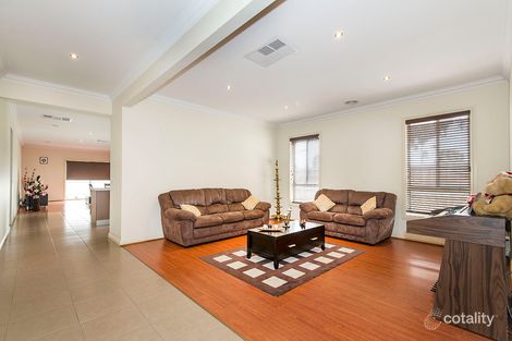 Property photo of 2 Nighthawk Boulevard South Morang VIC 3752