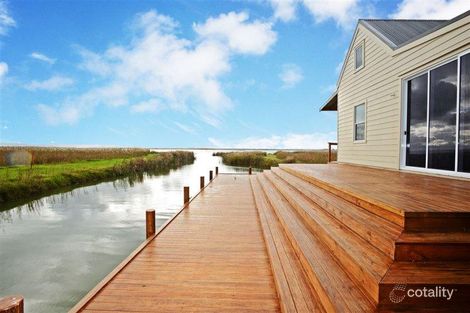 575 Randell Rd, Hindmarsh Island, SA 5214