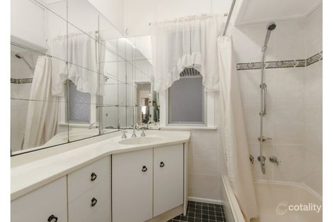 2 Gilliver St, Eastern Heights, QLD 4305