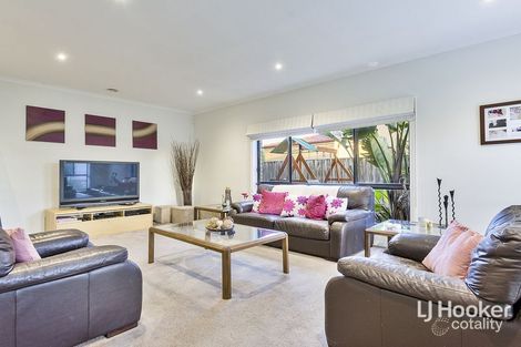 Property photo of 17 Siracusa Avenue Point Cook VIC 3030