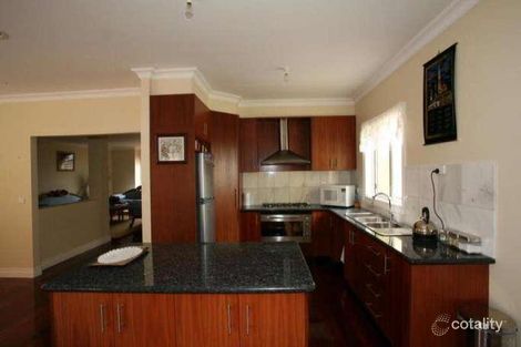 Property photo of 19 Caradon Drive Truganina VIC 3029