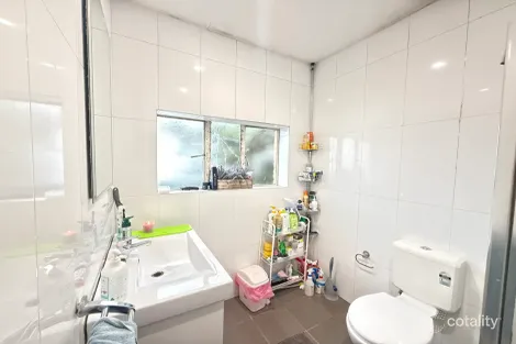 Property photo of 6 Taloma Avenue Lurnea NSW 2170
