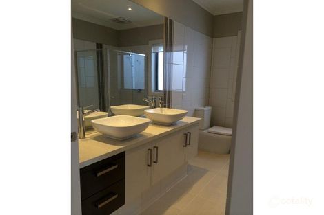 Property photo of 1/9 Gooch Close Sydenham VIC 3037