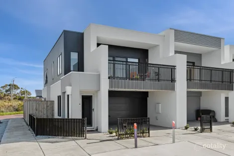 Property photo of 1 Beverly Way Armstrong Creek VIC 3217