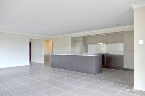 4904 Sandpiper Cct, Aberglasslyn, NSW 2320