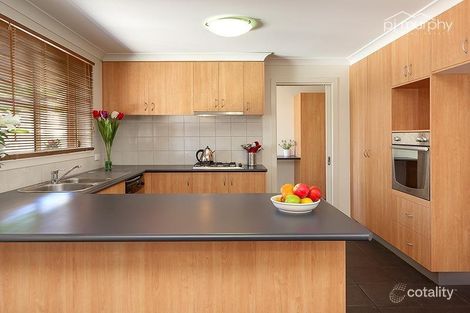 Property photo of 18 Birkdale Terrace West Wodonga VIC 3690